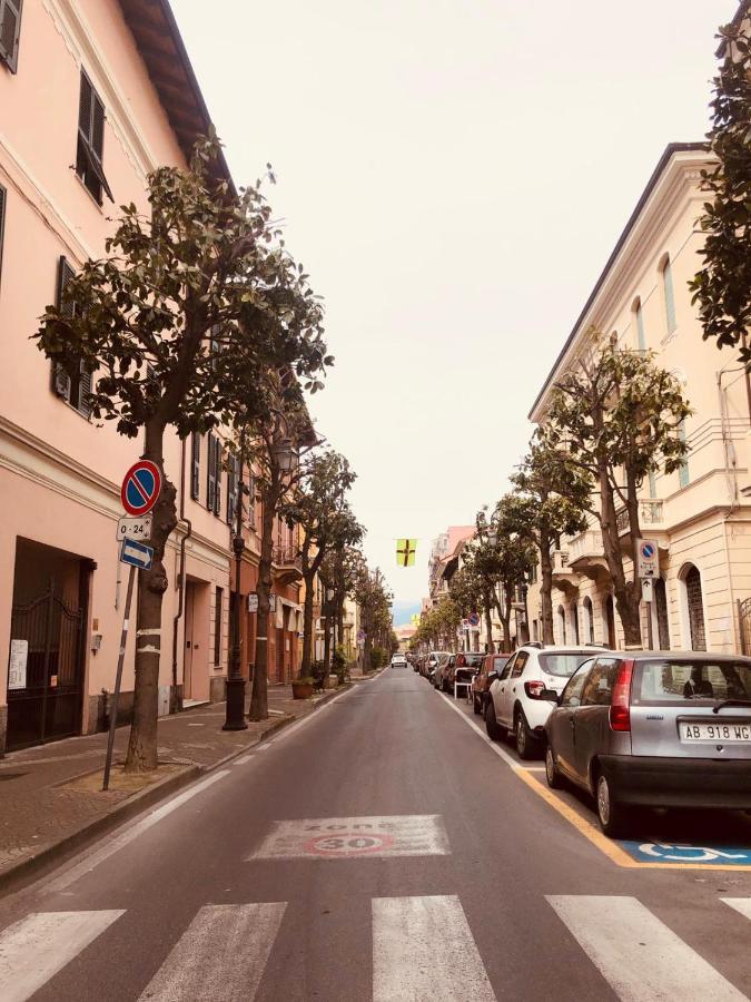 La Via Del Mare Διαμέρισμα Αλμπένγκα Εξωτερικό φωτογραφία